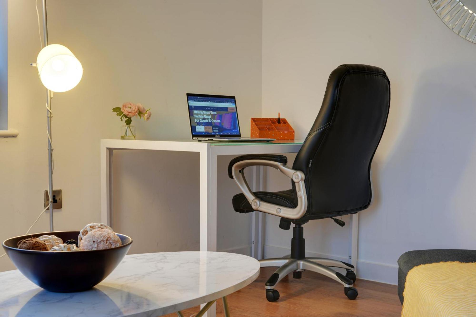 Stylish 2 Bed Apt 18 - City Centre, Free Parking, Espresso Machine & Netflix - Hosted By Stay Host Save Шефилд Экстерьер фото