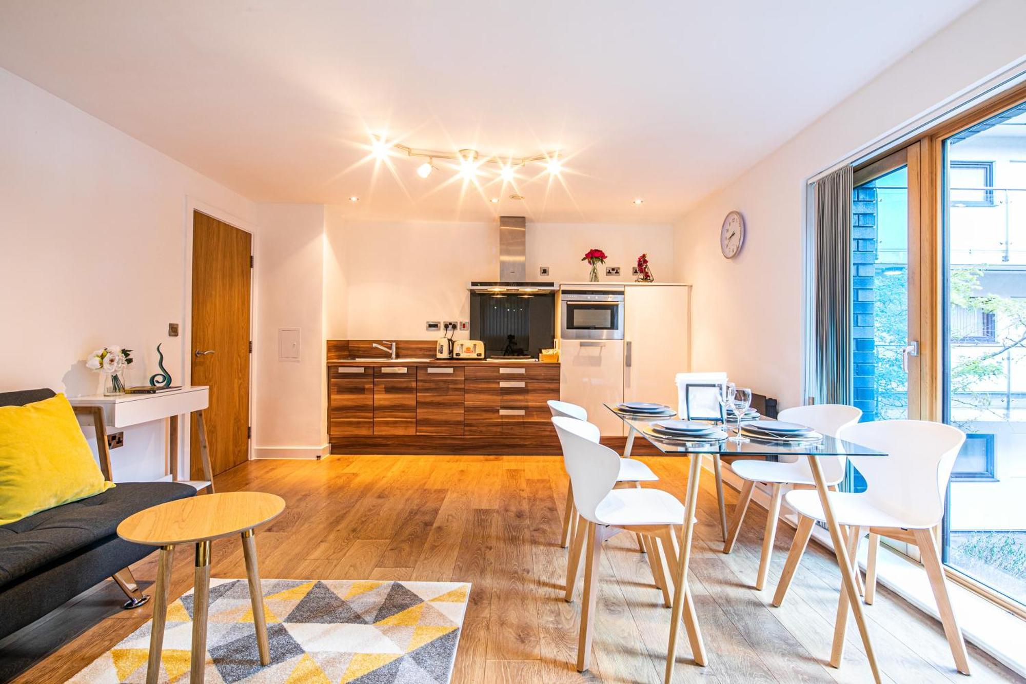 Stylish 2 Bed Apt 18 - City Centre, Free Parking, Espresso Machine & Netflix - Hosted By Stay Host Save Шефилд Экстерьер фото