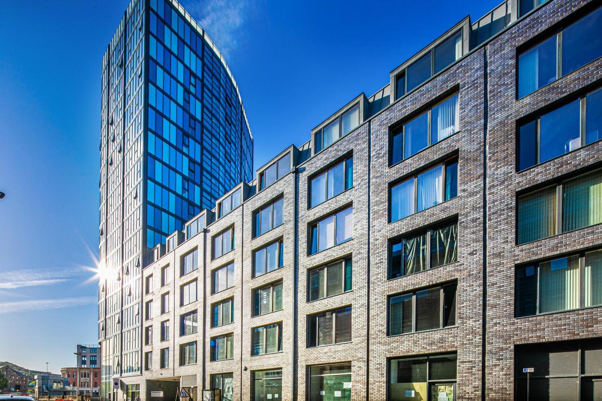Stylish 2 Bed Apt 18 - City Centre, Free Parking, Espresso Machine & Netflix - Hosted By Stay Host Save Шефилд Экстерьер фото