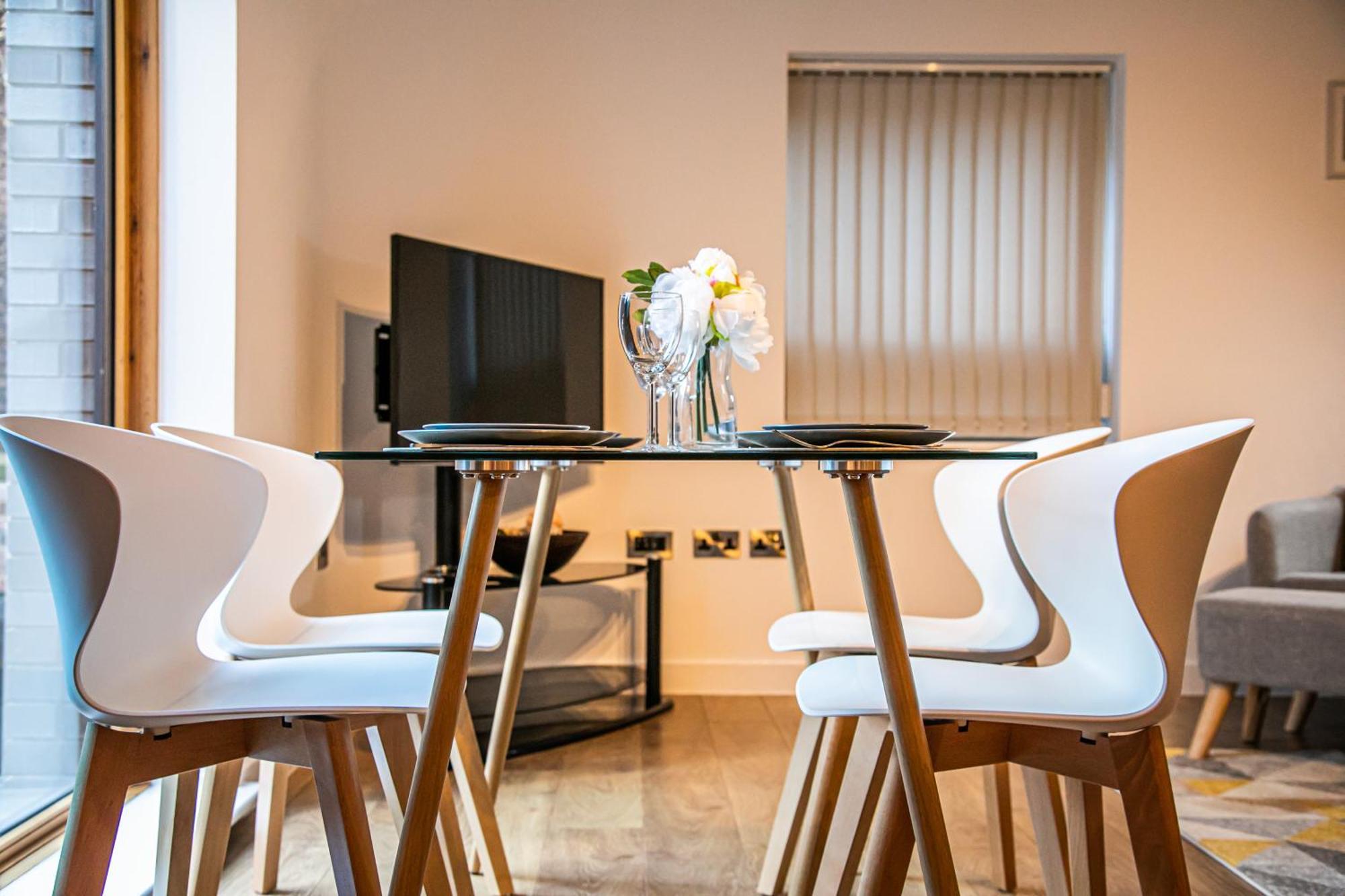 Stylish 2 Bed Apt 18 - City Centre, Free Parking, Espresso Machine & Netflix - Hosted By Stay Host Save Шефилд Экстерьер фото